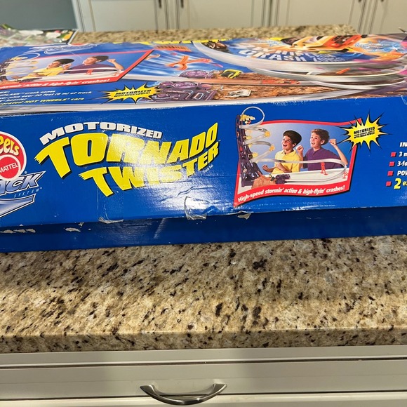 Hot Wheels Other - Hot Wheels Motorized Tornado Twister Track Set 2000 Mattel Vintage 25771 no cars